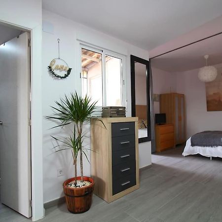Suite Puerta Osario Con Terraza Sevilha Exterior foto