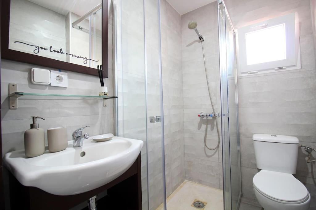 Suite Puerta Osario Con Terraza Sevilha Exterior foto